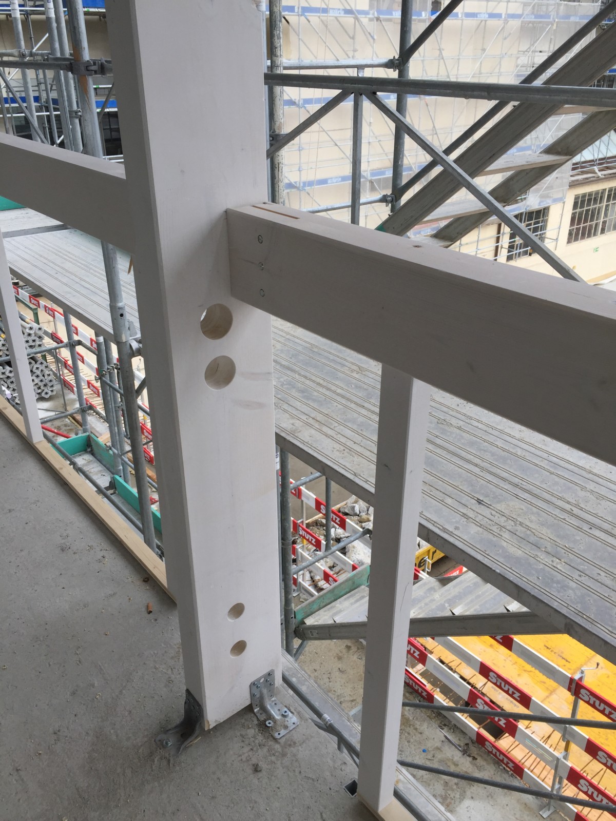 ZIK-Areal Arbon: Detailansicht Pfosten-Riegel l Krattiger Holzbau AG Amriswil