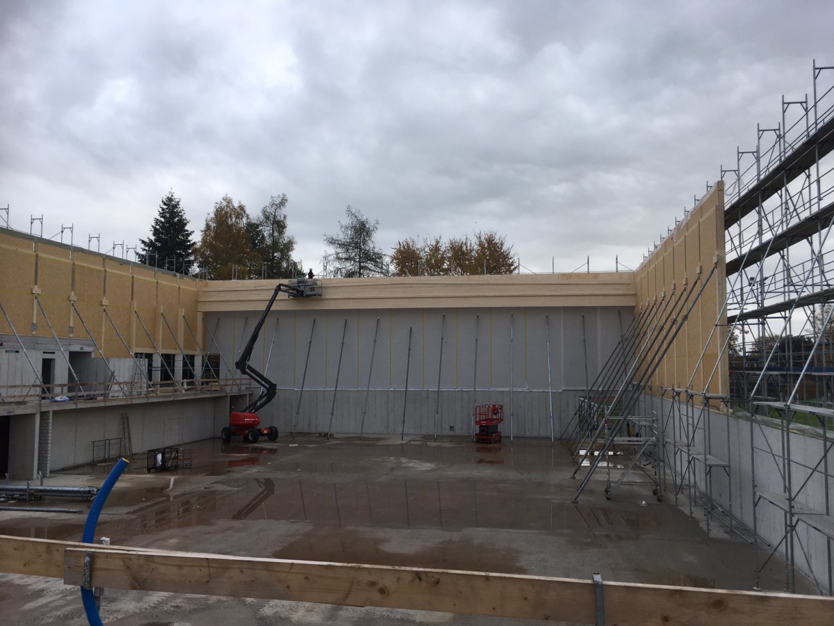 Sportanlage Tellenfeld Amriswil: Montage Neubau Dreifachhalle l Krattiger Holzbau AG Amriswil