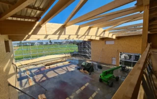 Bau-Sicherheit bei Holzbau-Montage mit Hebebühne durch Krattiger Holzbau AG Amriswil