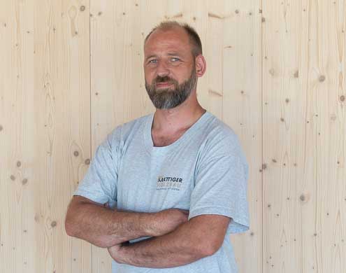 Sven Baumbach Holzbau-Vorarbeiter bei der Krattiger Holzbau AG Amriswil