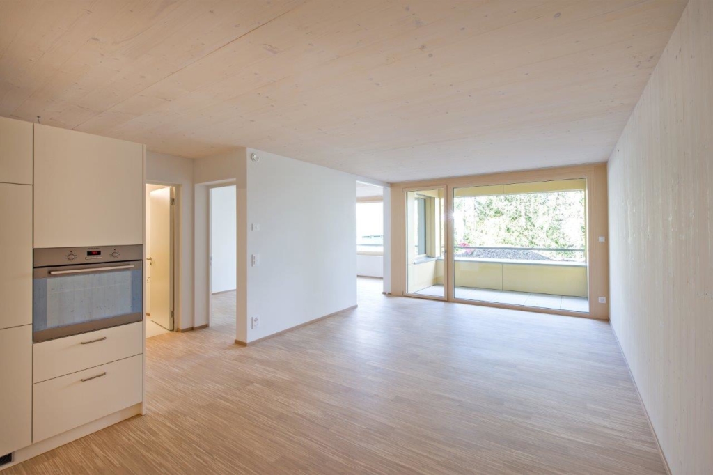 Brettsperrholz (BSP/X-Lam) aus Nadelholz - Krattiger Holzbau