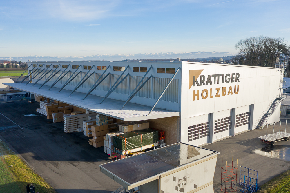 Flugaufnahme Neubau Werkhalle Elementbau im Schwarzland Amriswil als TU Eigenprojekt Krattiger Holzbau AG Amriswil