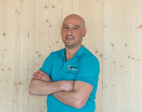 Sandro Protopapa vorarbeiter Schreinerei und AVOR bei der Krattiger Holzbau AG Amriswil