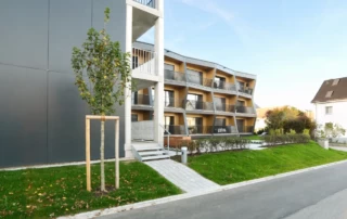 Aussenansicht der UNUS-Apartments in Kreuzlingen in modularer Holzbauweise